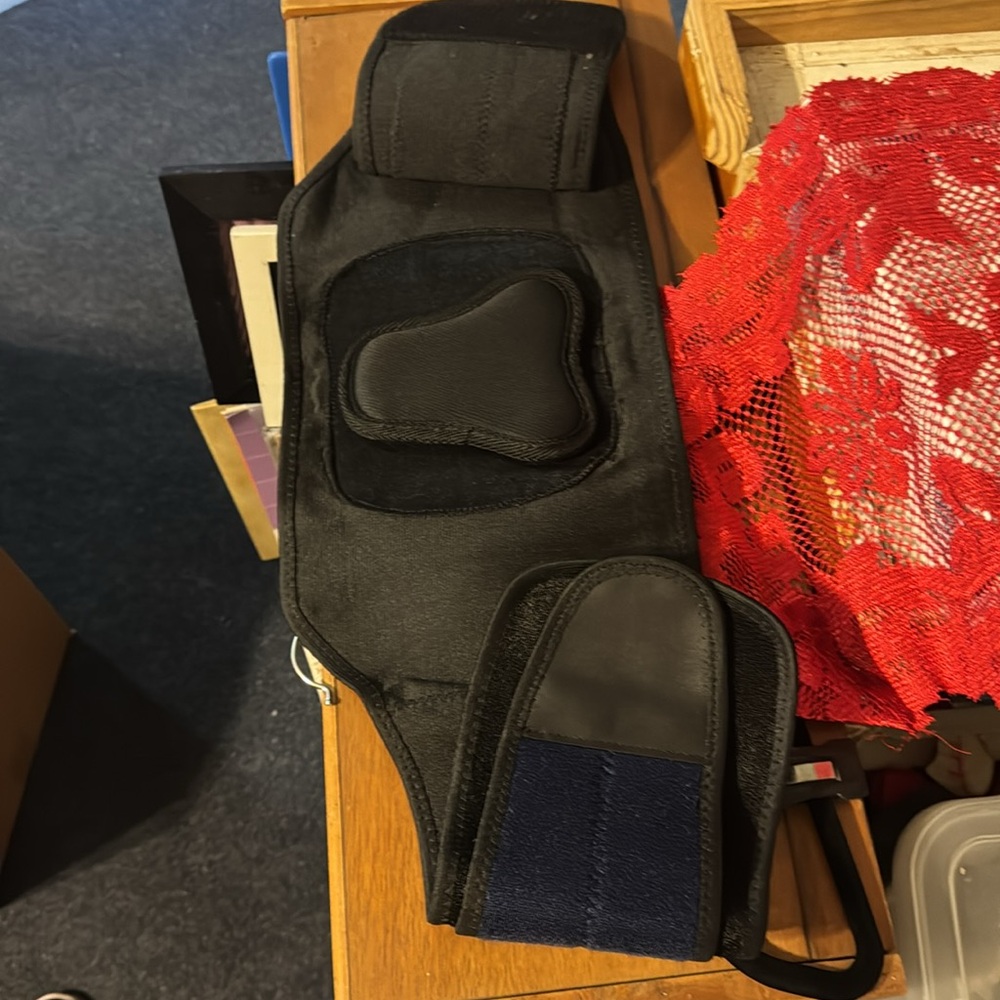 Mueller Back Brace - Picture 3 of 3